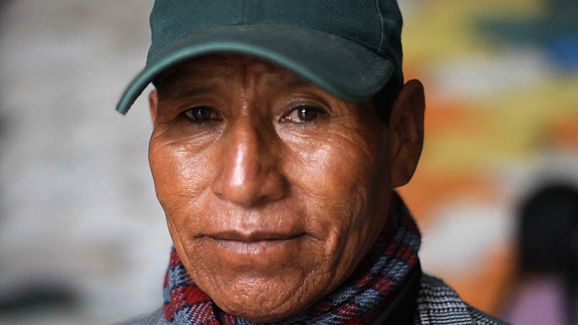 Community leader in dialogue